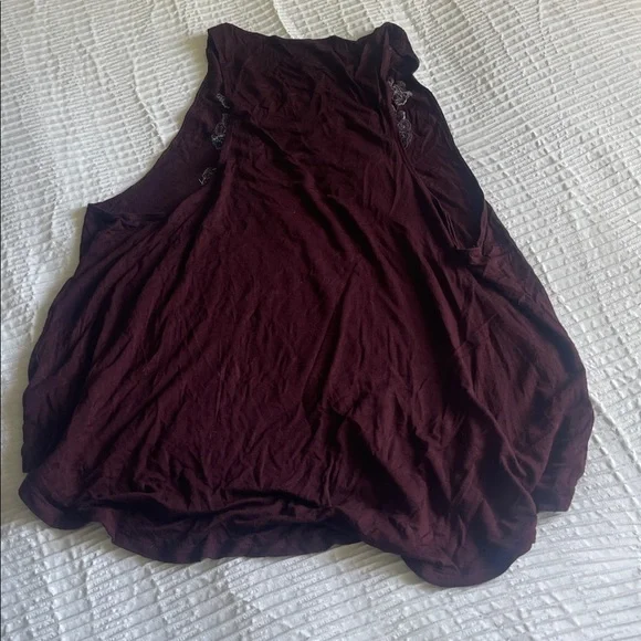 American Eagle Outfitters Maroon Tank with Embroidery - Picture 3 of 3